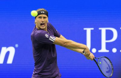 După ce a auzit comentariile făcute, Alexander Zverev și-a ironizat fratele: „El știe întotdeauna mai bine”