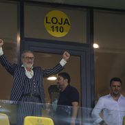 Ce a făcut Gigi Becali, la pauza partidei dintre FCSB și Aberdeen // foto: Ionuț Iordache