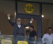 Ce a făcut Gigi Becali, la pauza partidei dintre FCSB și Aberdeen // foto: Ionuț Iordache