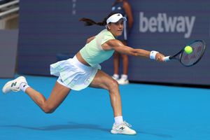 Sorana Cîrstea și Karolina Muchova au oferit meciul turneului la US Open: românca a fost eliminată după un duel fabulos