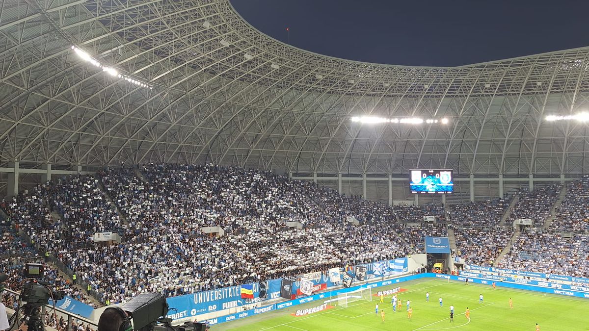 Suporterii oltenilor, coregrafie ȘOCANTĂ, înainte de Universitatea Craiova - Istanbul Bașakșehir: „F**k UEFA!”