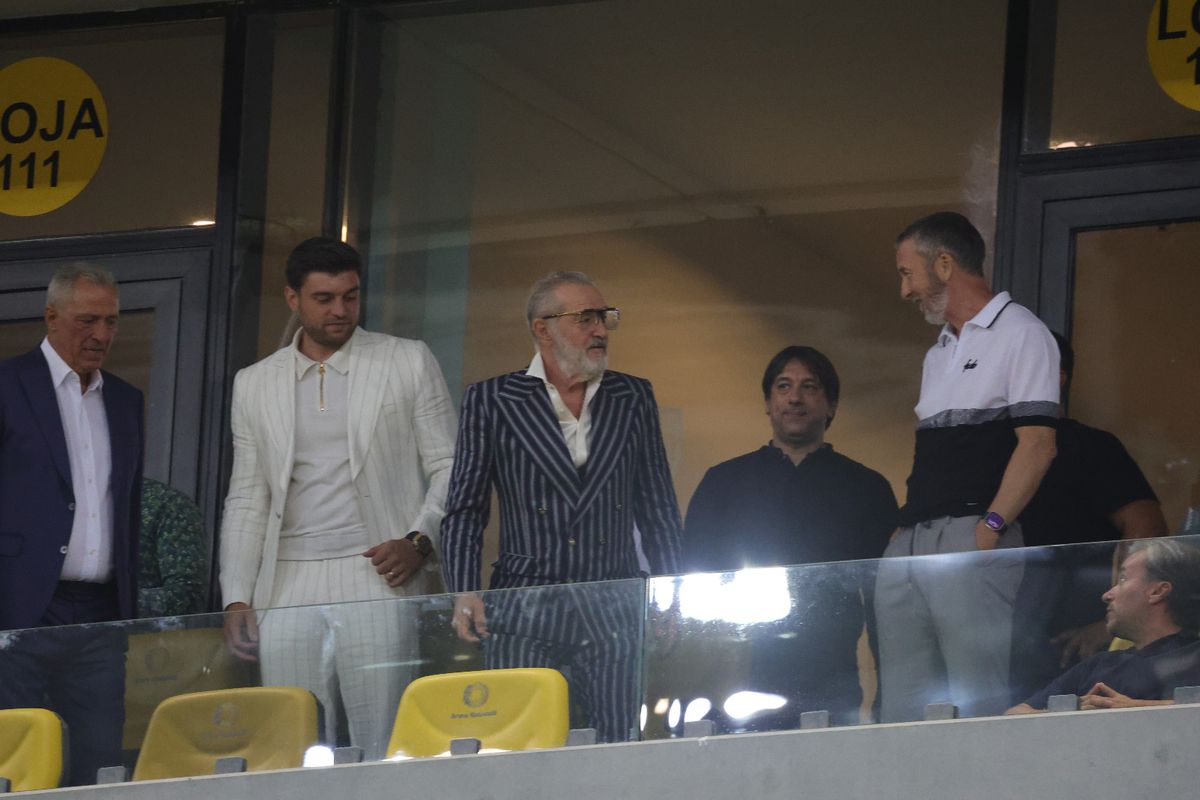 Cum a apărut Gigi Becali la FCSB - Aberdeen