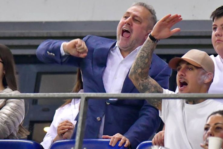 Mihai Rotaru celebrează calificarea Universității Craiovei în grupa de Conference League în meciul cu Bașakșehir // Foto: Cristi Preda, GSP