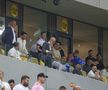 Ce a făcut Gigi Becali, la pauza partidei dintre FCSB și Aberdeen // foto: Ionuț Iordache