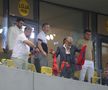 Ce a făcut Gigi Becali, la pauza partidei dintre FCSB și Aberdeen // foto: Ionuț Iordache