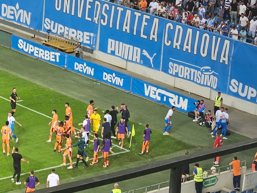 Universitatea Craiova - Bașakșehir 3-1 » Seara „leilor” neîmblânziți! Încă o victorie fabuloasă, iar oltenii sunt în premieră pe tabloul principal Conference League!