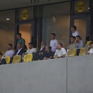 Gigi Becali, la FCSB - Aberdeen. FOTO: Ionuț Iordache