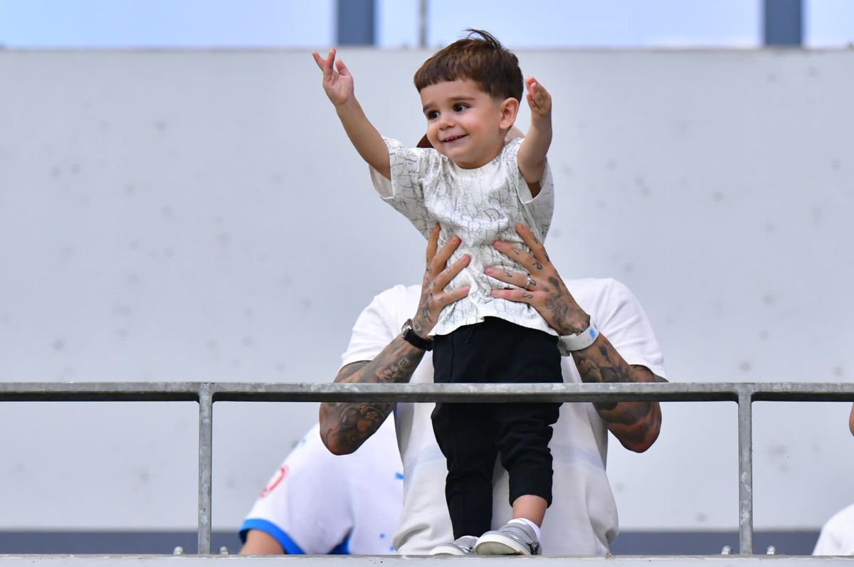 Familia Mitriță, în tribune la Universitatea Craiova - Bașakșehir