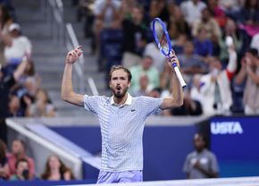 Daniil Medvedev, amendat cu 42.500 de dolari după comportamentul deplasat în meciul din turul 1 la US Open