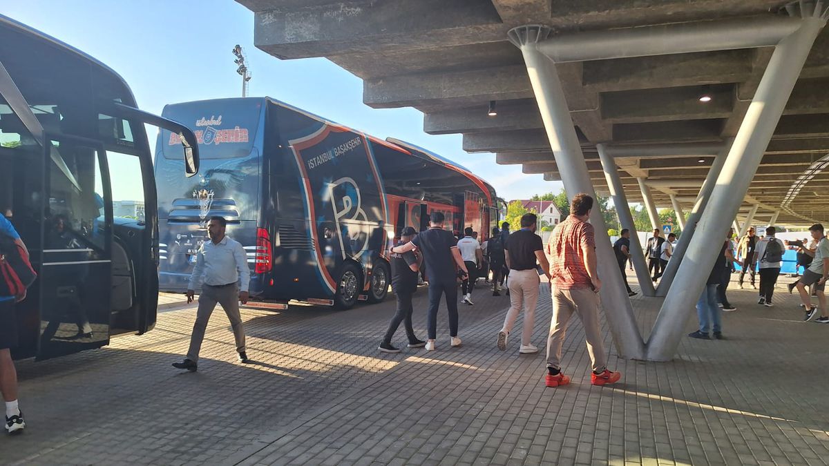 Universitatea Craiova - Bașakșehir, imagini înainte de partidă