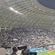 Suporterii oltenilor, coregrafie ȘOCANTĂ, înainte de Universitatea Craiova - Istanbul Bașakșehir: „F**k UEFA!”