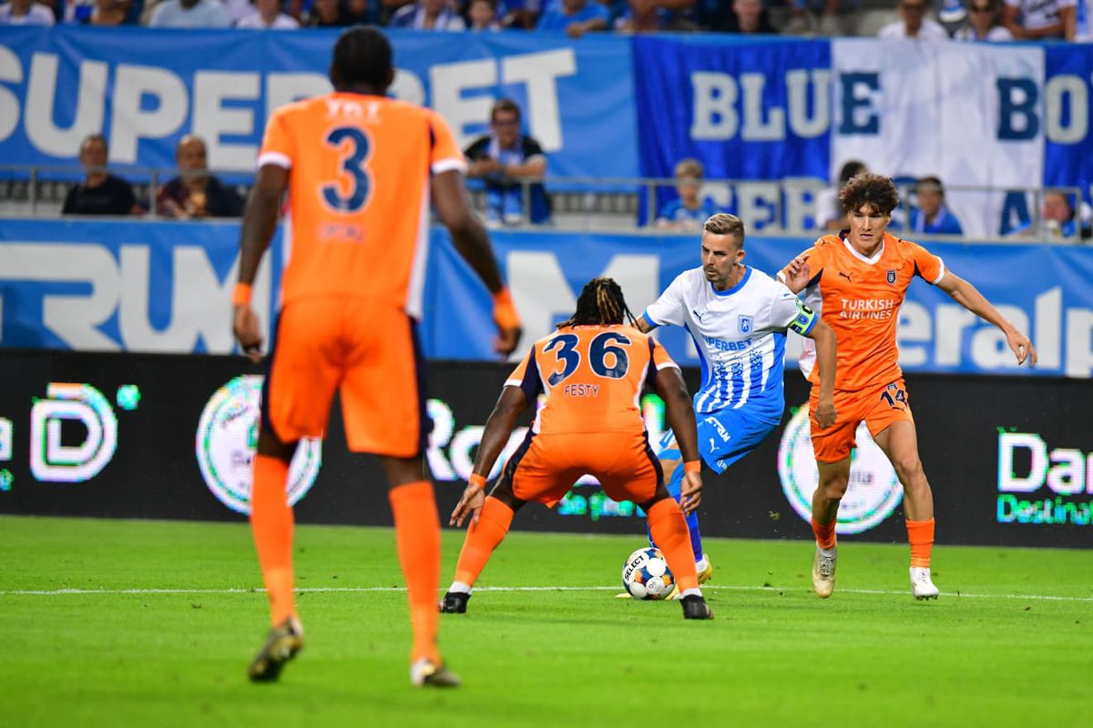 Suporterii oltenilor, coregrafie ȘOCANTĂ, înainte de Universitatea Craiova - Istanbul Bașakșehir: „F**k UEFA!”