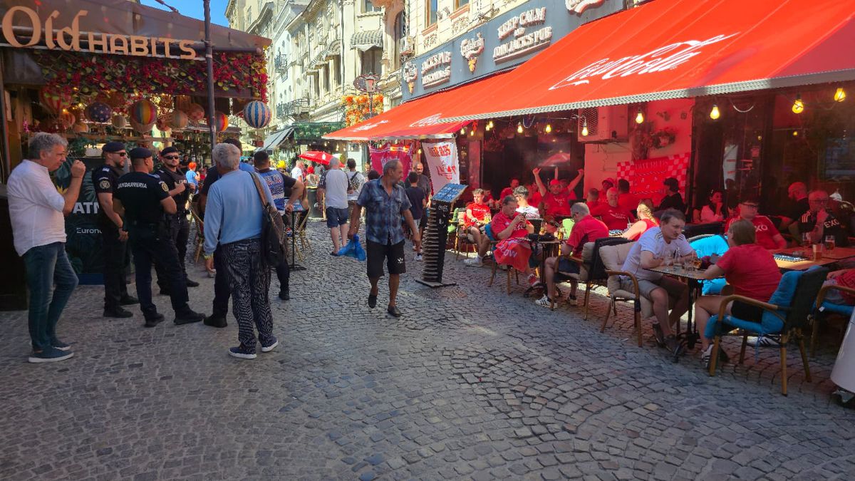 Fanii scoțieni petrec în Centrul Vechi înainte de Aberdeen - FCSB