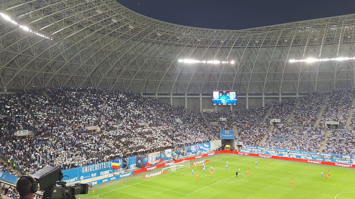 „F**k UEFA!” » Scenografie ȘOCANTĂ în Peluza Nord, la Craiova - Istanbul Bașakșehir. De unde furia oltenilor