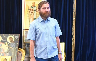 Ce face Alexandru Tudor la FCSB în afară de tămâiere: „Ar fi culmea să nu ne folosim de el”