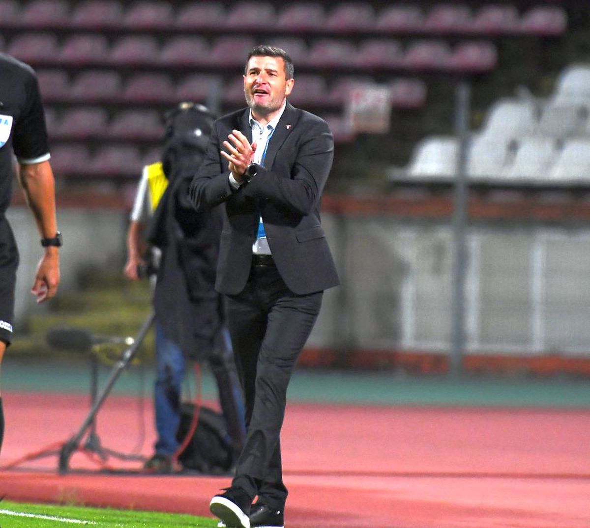 DINAMO - UTA 0-1. Cosmin Contra, resemnat: „Am crezut că vom defila! Sunt principalul vinovat”