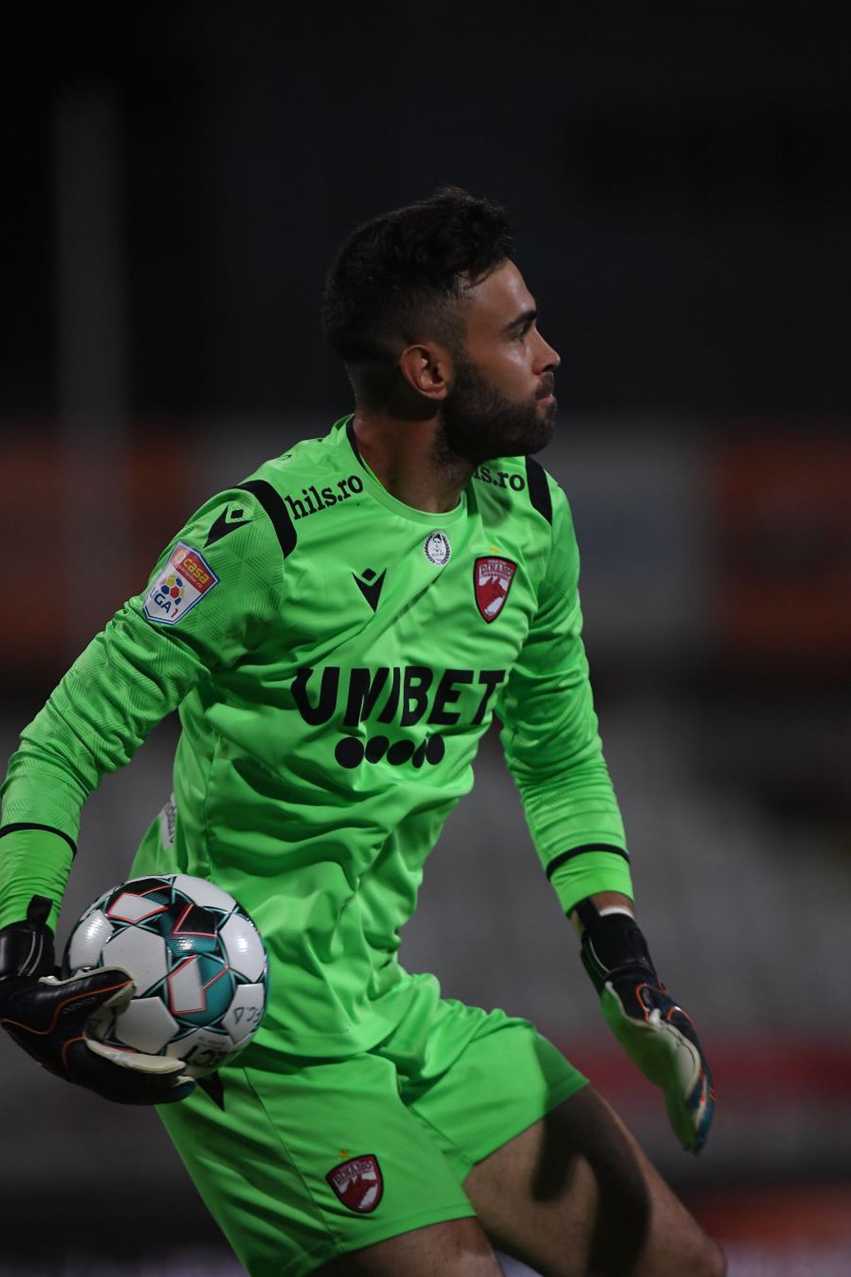 DINAMO - UTA. Ricardo Grigore, eschivă elegantă când a venit vorba de salarii: „Nu m-am uitat pe telefon”