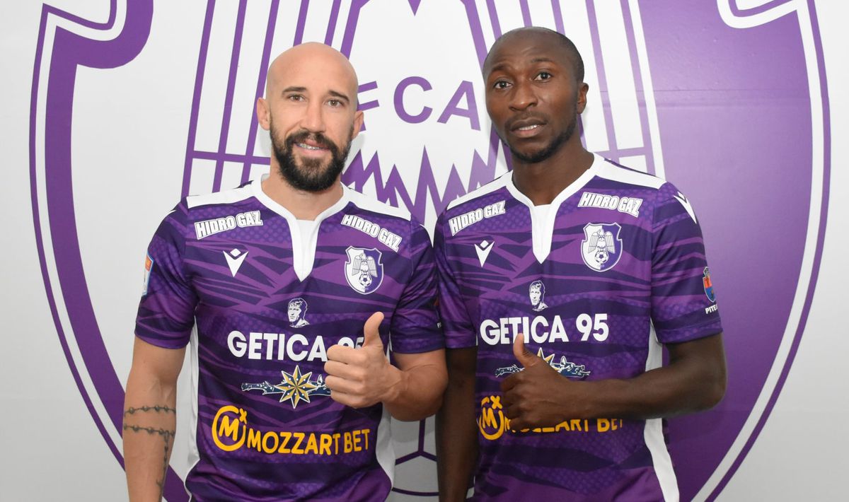 FC Argeș i-a prezentat pe Iasmin Latovlevici și Kehinde Fatai