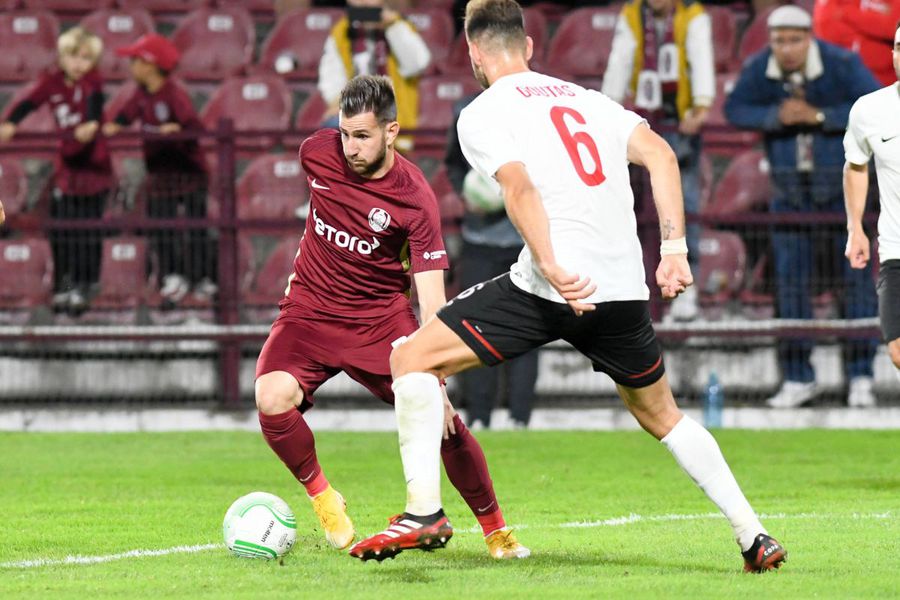 Alexandru Păun // FOTO: Imago CFR Cluj cedează un jucător important: a semnat în străinătate » Detaliile mutării + Câți bani primește campioana