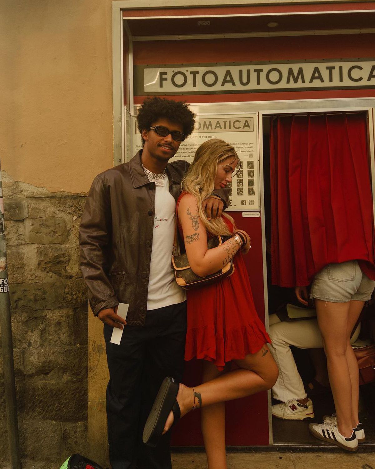 L-a tras înapoi iubita? De când e oficial cu Loredana, atacantul german cu mamă româncă Adeyemi nu a mai înscris niciun gol la Dortmund!