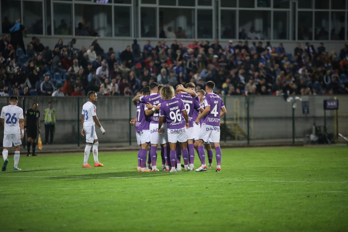 FC Botoșani - Rapid 1-3 » Rezervele lui Bergodi s-au impus confortabil în Moldova, la debutul în grupele Cupei României Betano
