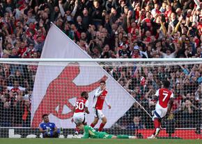 Arsenal - Leicester 4-2 » „Tunarii” dau lovitura în prelungiri și o egalează pe City la numărul de puncte