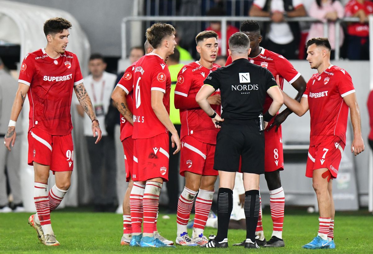 Nu s-a văzut la TV » Haos imediat după Dinamo - Botoșani: ce s-a întâmplat pe „Arcul de Triumf”