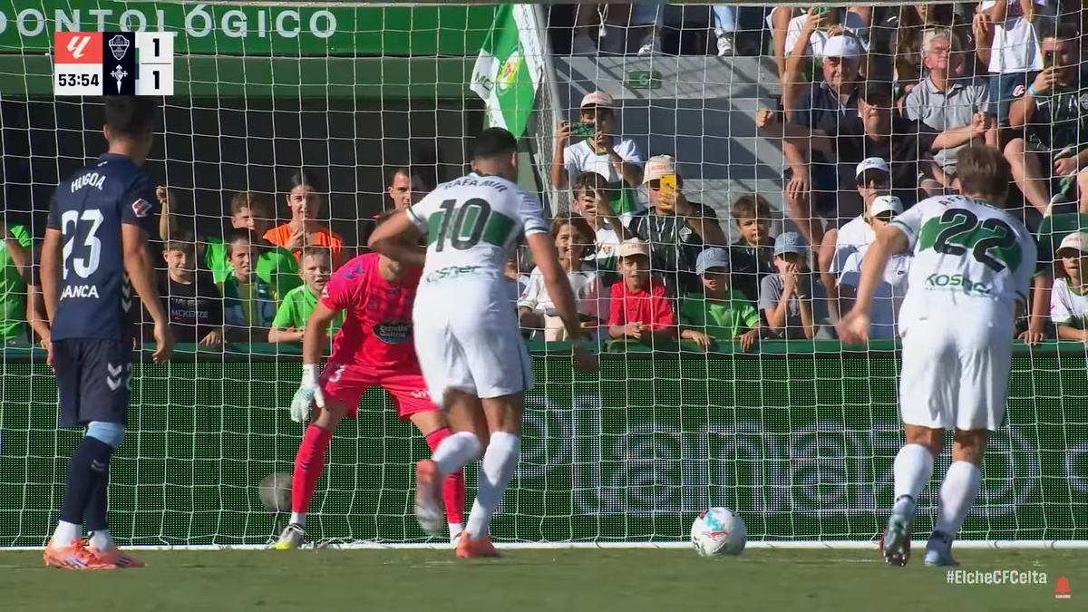 La înălțime! Ionuț Radu, penalty apărat și încă o prestație remarcabilă în Spania