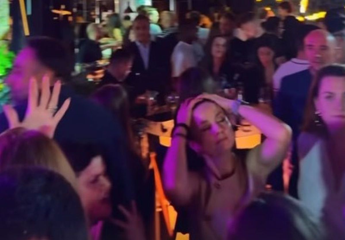 „Câinii” și oltenii au chefuit după scandalul din derby! Au „topit” shoturile într-un club din București