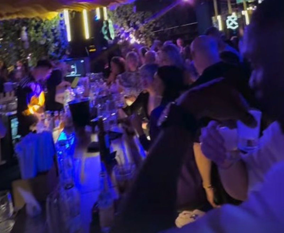 „Câinii” și oltenii au chefuit după scandalul din derby! Au „topit” shoturile într-un club din București