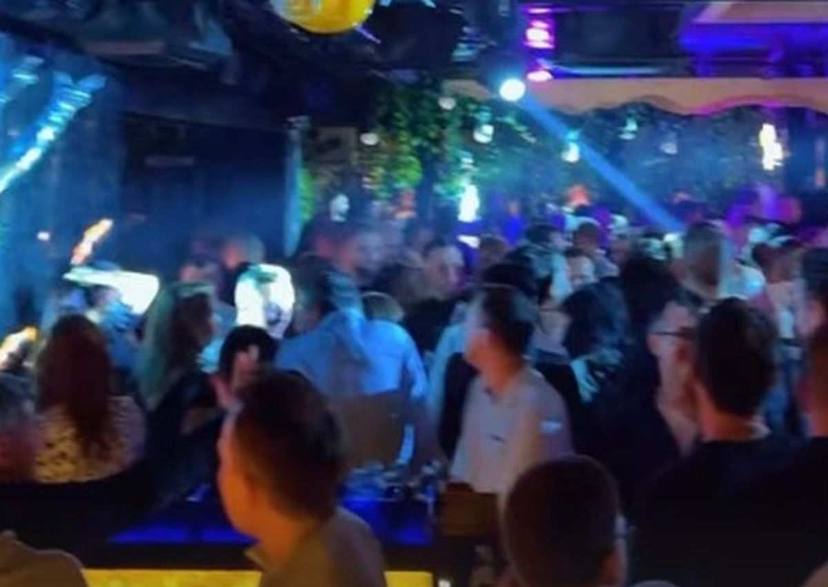 „Câinii” și oltenii au chefuit după scandalul din derby! Au „topit” shoturile într-un club din București