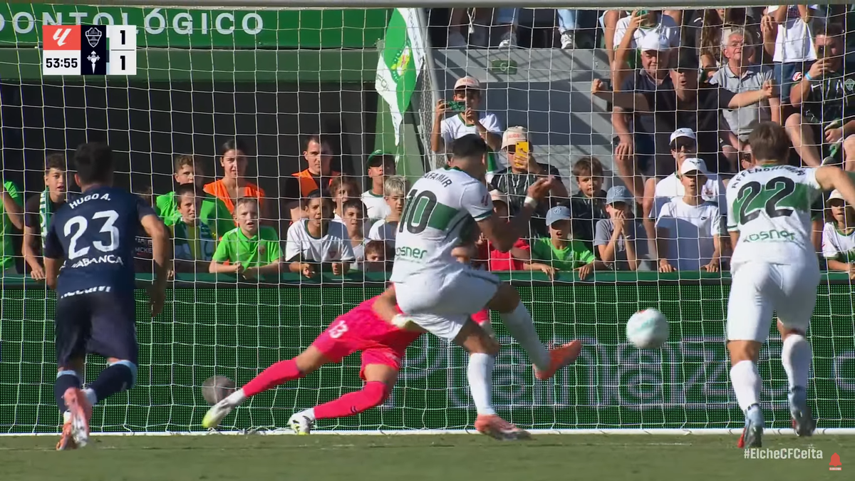 La înălțime! Ionuț Radu, penalty apărat și încă o prestație remarcabilă în Spania