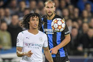 Fostul adversar al FCSB se retrage din cauza problemelor cardiace » Atacantul renunță la fotbal la 36 de ani