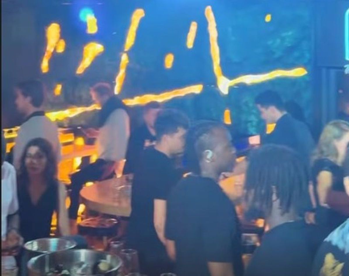 „Câinii” și oltenii au chefuit după scandalul din derby! Au „topit” shoturile într-un club din București