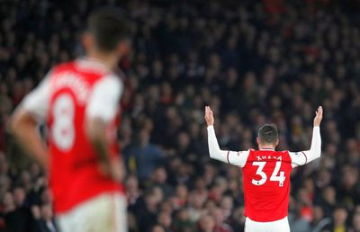 ARSENAL - PALACE 2-2 // Probleme la Arsenal! Granit Xhaka, căpitanul echipei, şi-a înjurat fanii!