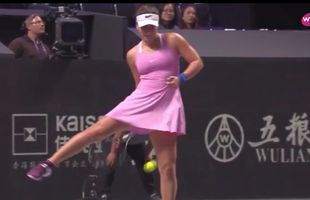 SIMONA HALEP - BIANCA ANDREESCU // VIDEO Ce-a fost asta? Halep, vrăjită de o lovitură a Biancăi