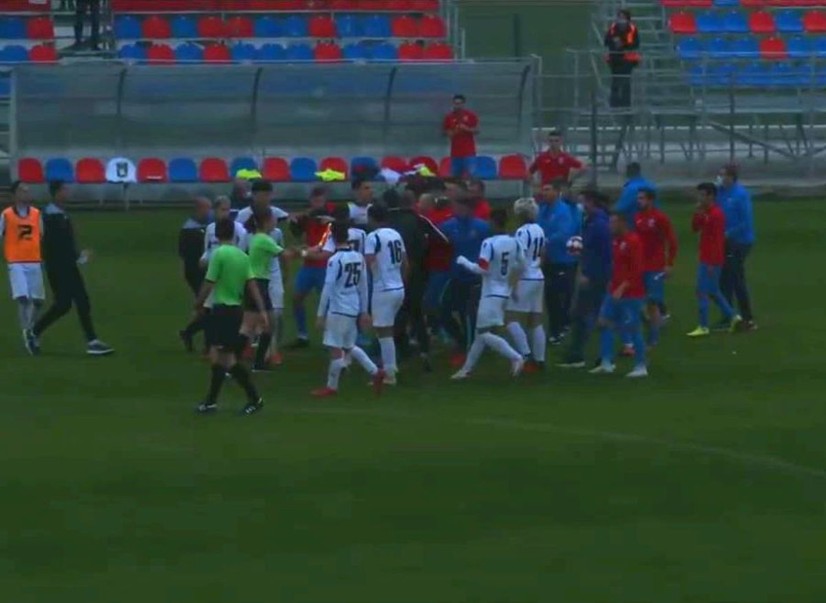 VIDEO + FOTO CSA Steaua, victorie umbrită de scandal! Daniel Oprița, în centrul evenimentelor: „Un copil de la ei ne-a înjurat, îmi cer scuze că am avut ieșirea asta”