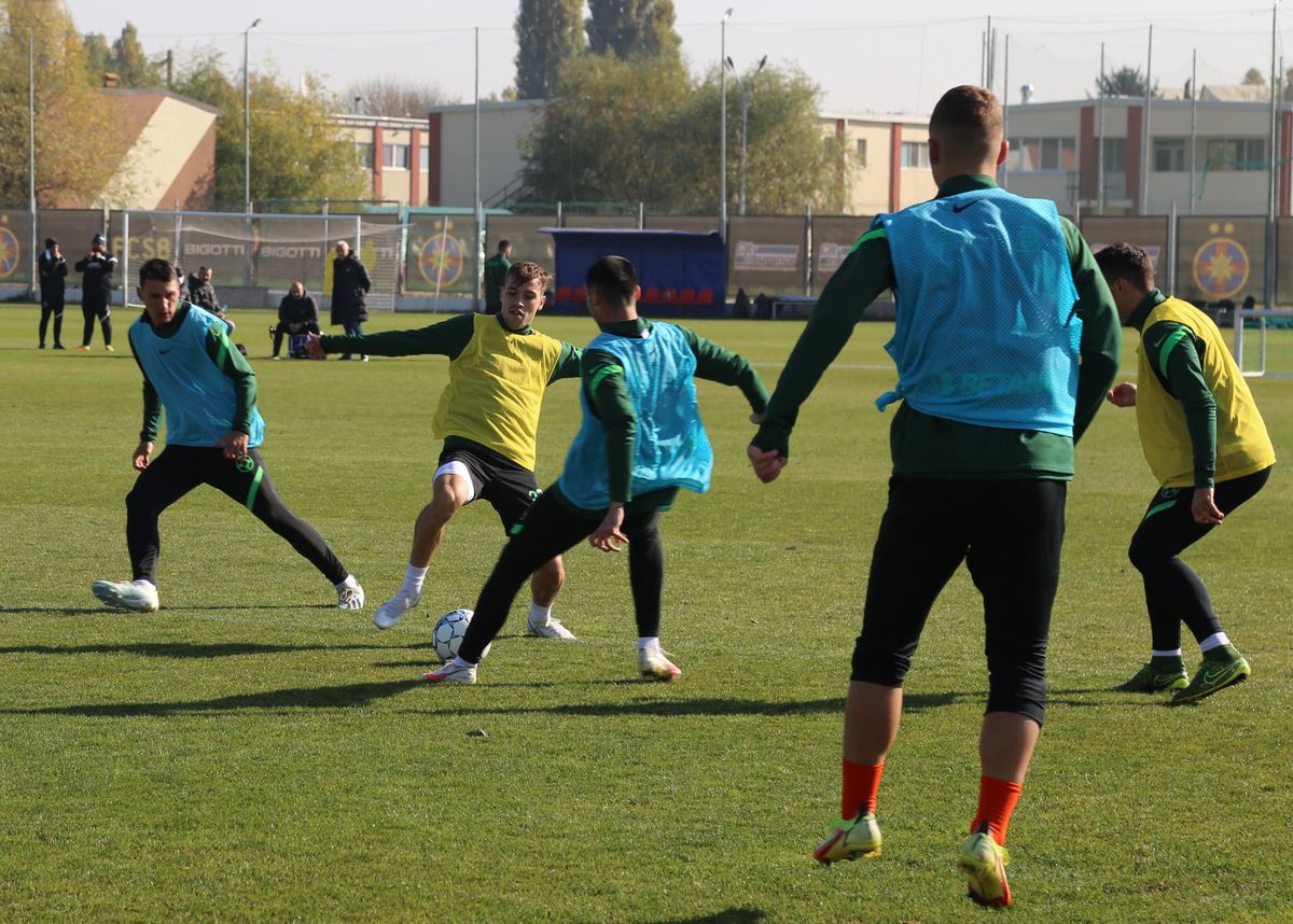 Antrenament FCSB - foto: Facebook