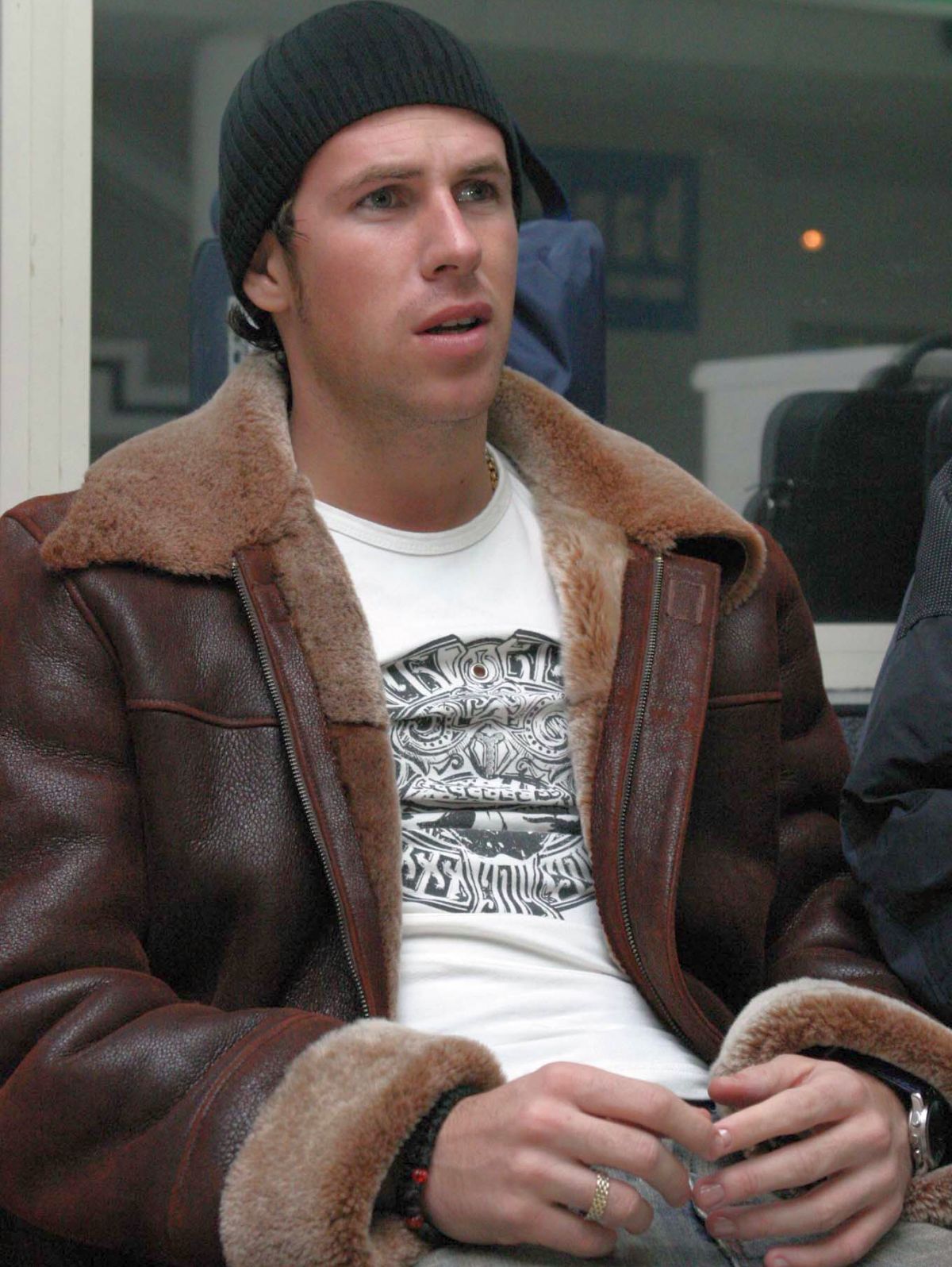 „Ne mâncau liliecii și șobolanii, apoi a venit Olăroiu” » Cum a revitalizat Oli un club de tradiție al României