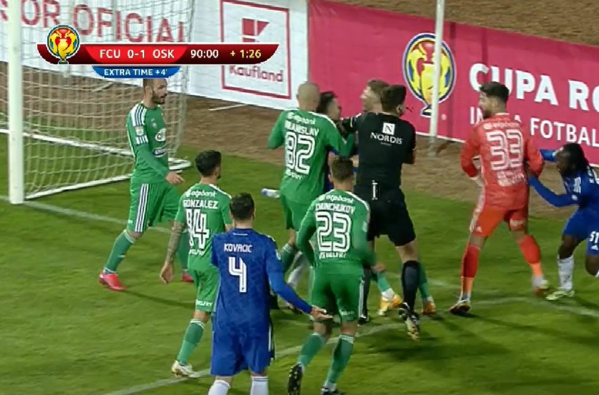 Scandal în prelungiri la FCU Craiova - Sepsi » 3 eliminări: „Rar vezi așa ceva!”