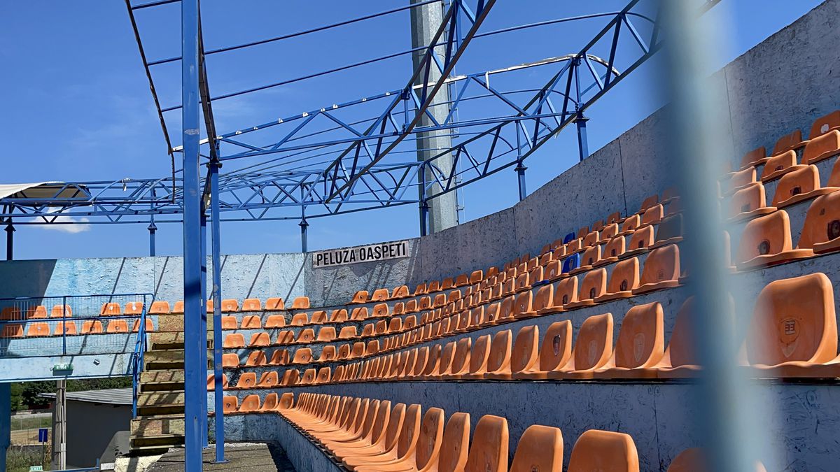 Fără fotbal şi blocat de procese » Imagini dezolante cu stadionul din Târgu Mureș