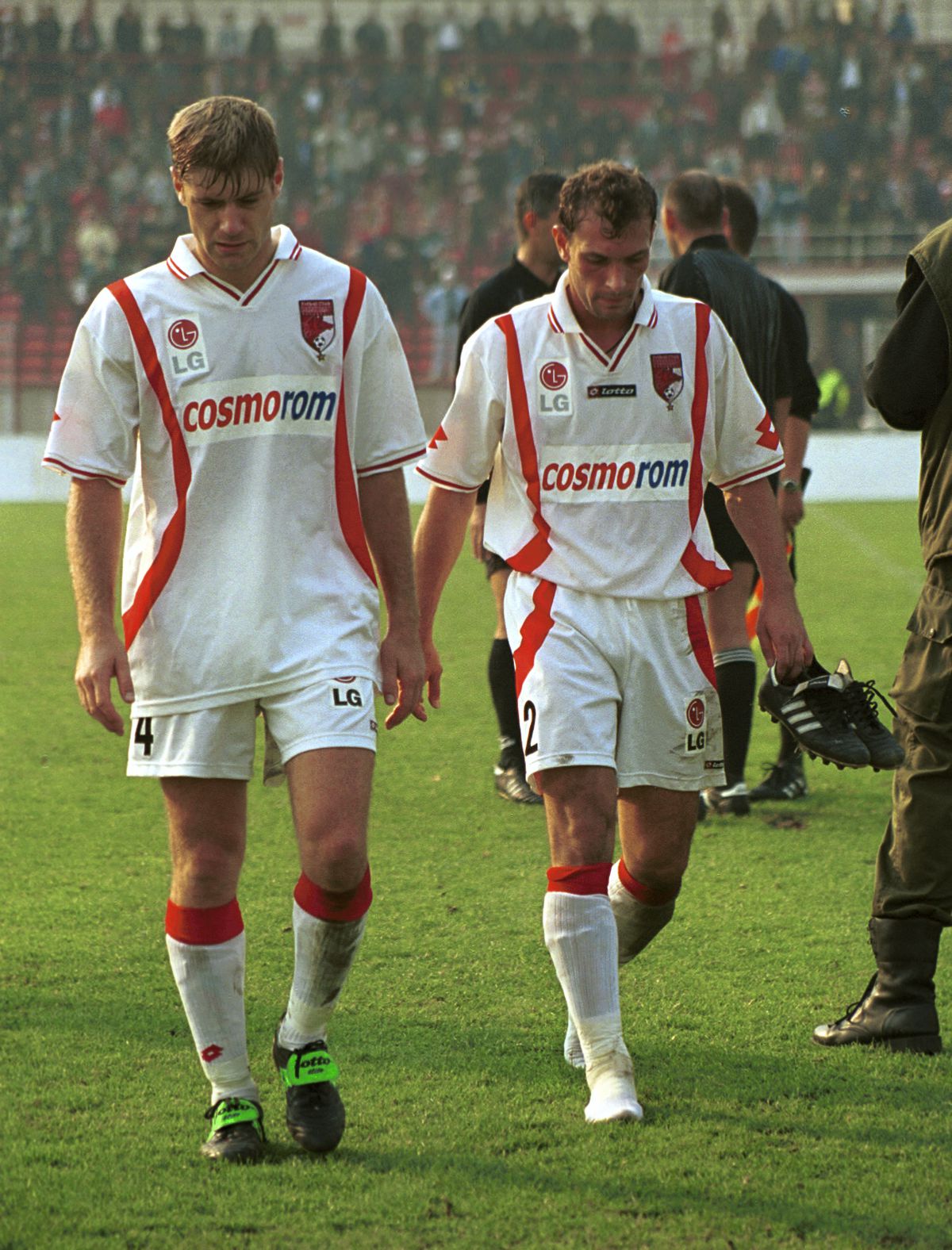 O echipă de tradiție a fotbalului românesc poate dispărea și din Liga a III-a! Avea șanse reale de promovare