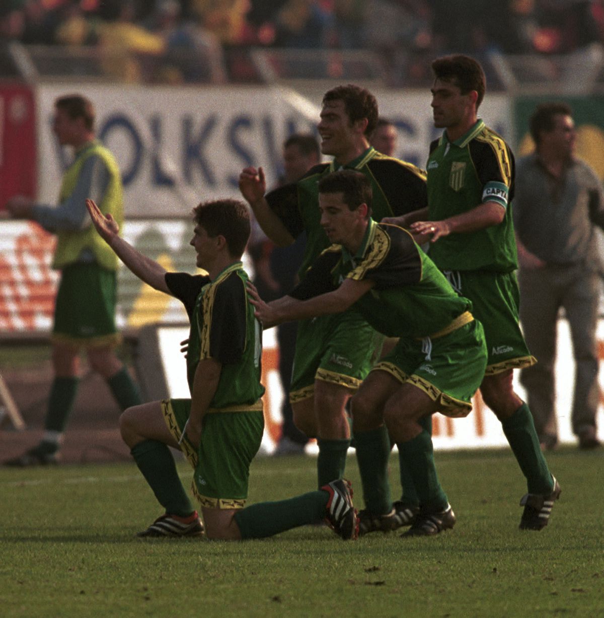 O echipă de tradiție a fotbalului românesc poate dispărea și din Liga a III-a! Avea șanse reale de promovare