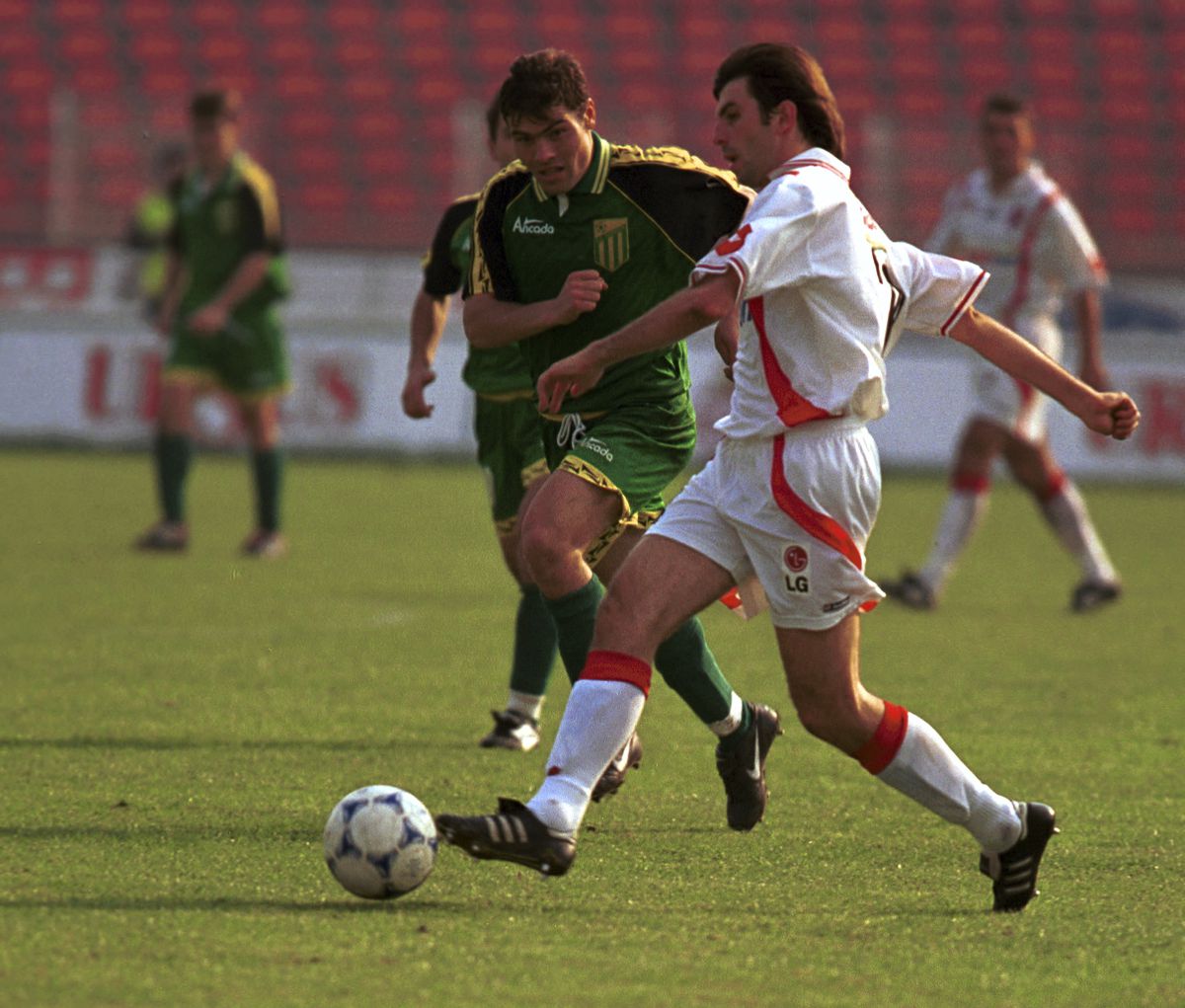 O echipă de tradiție a fotbalului românesc poate dispărea și din Liga a III-a! Avea șanse reale de promovare