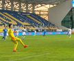 Gafă colosală în Chindia - FC Botoșani! Cum a deschis scorul Doru Popadiuc