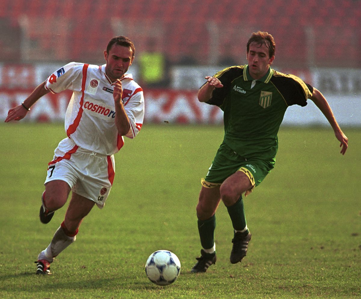 O echipă de tradiție a fotbalului românesc poate dispărea și din Liga a III-a! Avea șanse reale de promovare