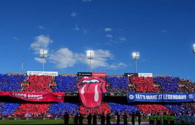 Scenografie spectaculoasă pe tot stadionul la El Clasico » Show în tribune făcut de Rolling Stones