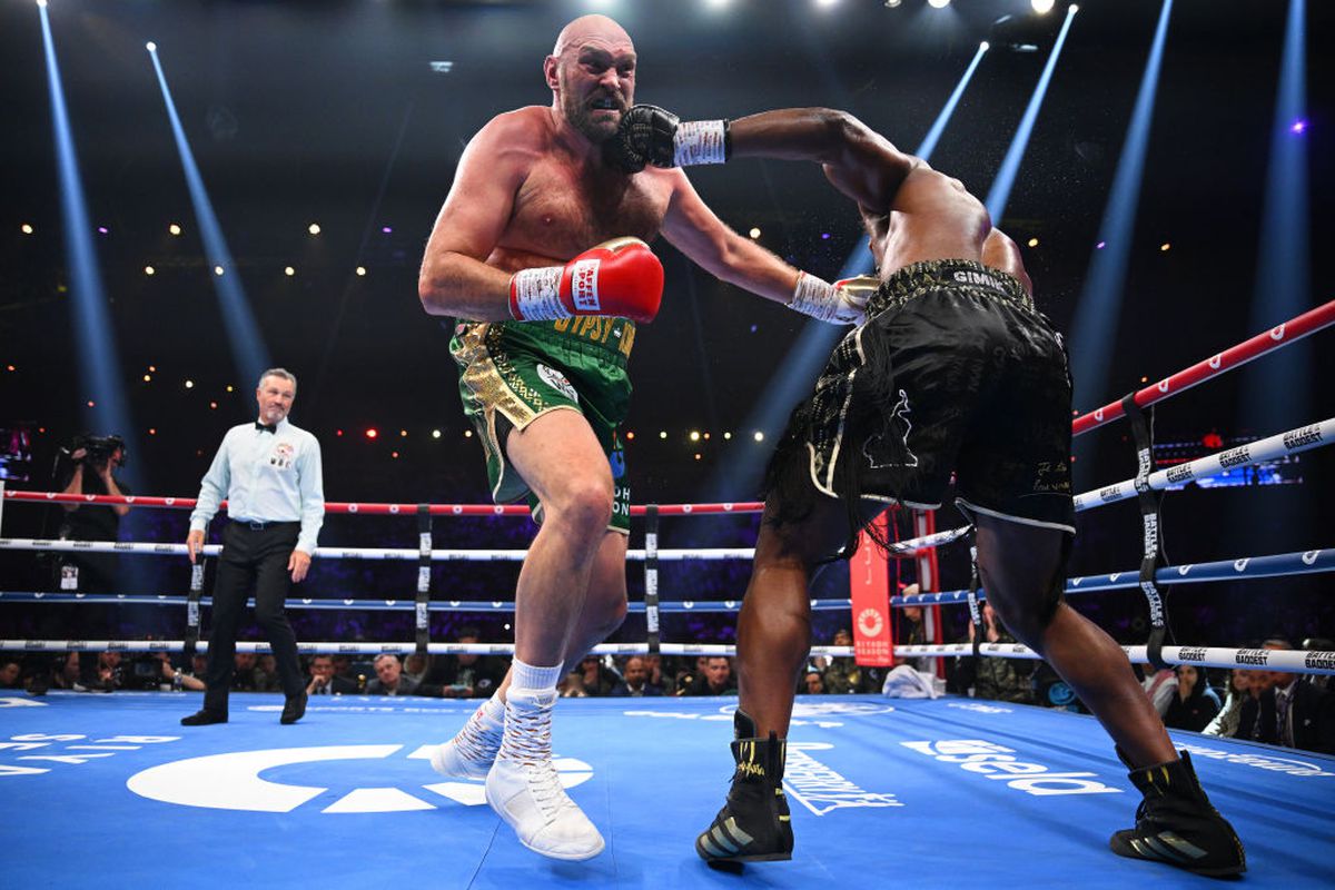 Aproape de un ȘOC istoric! Ngannou l-a trimis la podea pe Tyson Fury, dar a pierdut meciul! Decizie controversată a arbitrilor