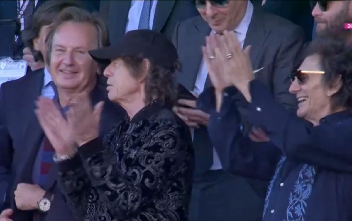 Scenografie spectaculoasă pe tot stadionul la El Clasico » Show în tribune făcut de Rolling Stones