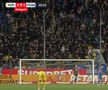 Șocant: bătaie cu scaune, steaguri și jandarm rănit în Petrolul - FCSB!